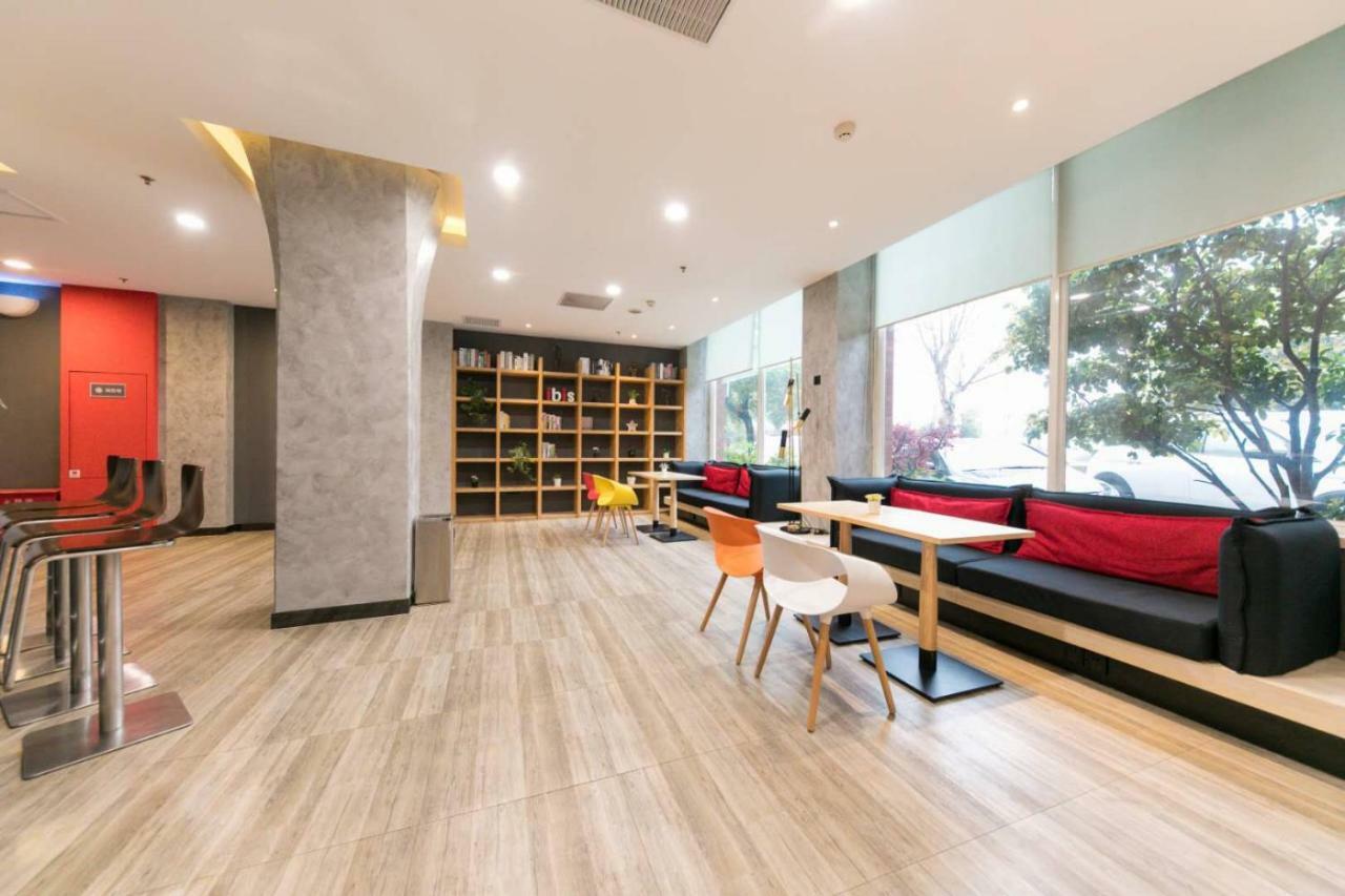 Ibis Wuhan Hankou Exterior foto