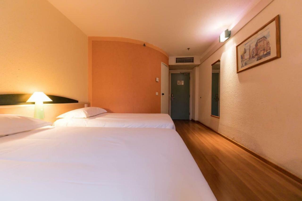 Ibis Wuhan Hankou Exterior foto